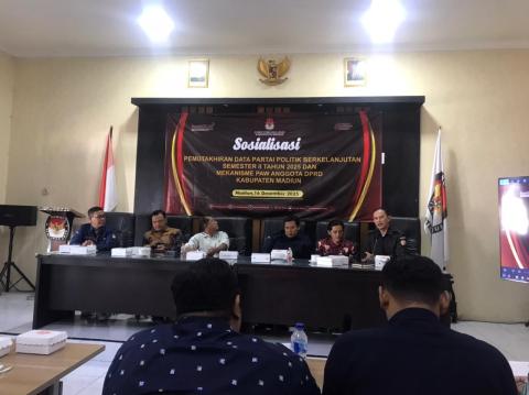 16122025 - Sosialisasi SIPOL KPU 